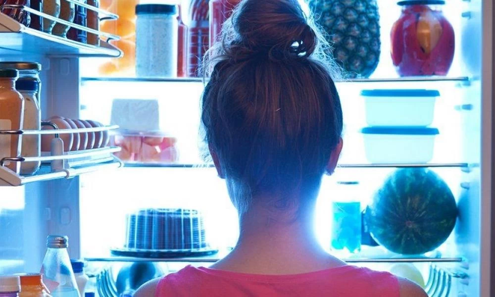 Τι δεν πρέπει με τίποτα να φάτε πριν πέσετε για ύπνο